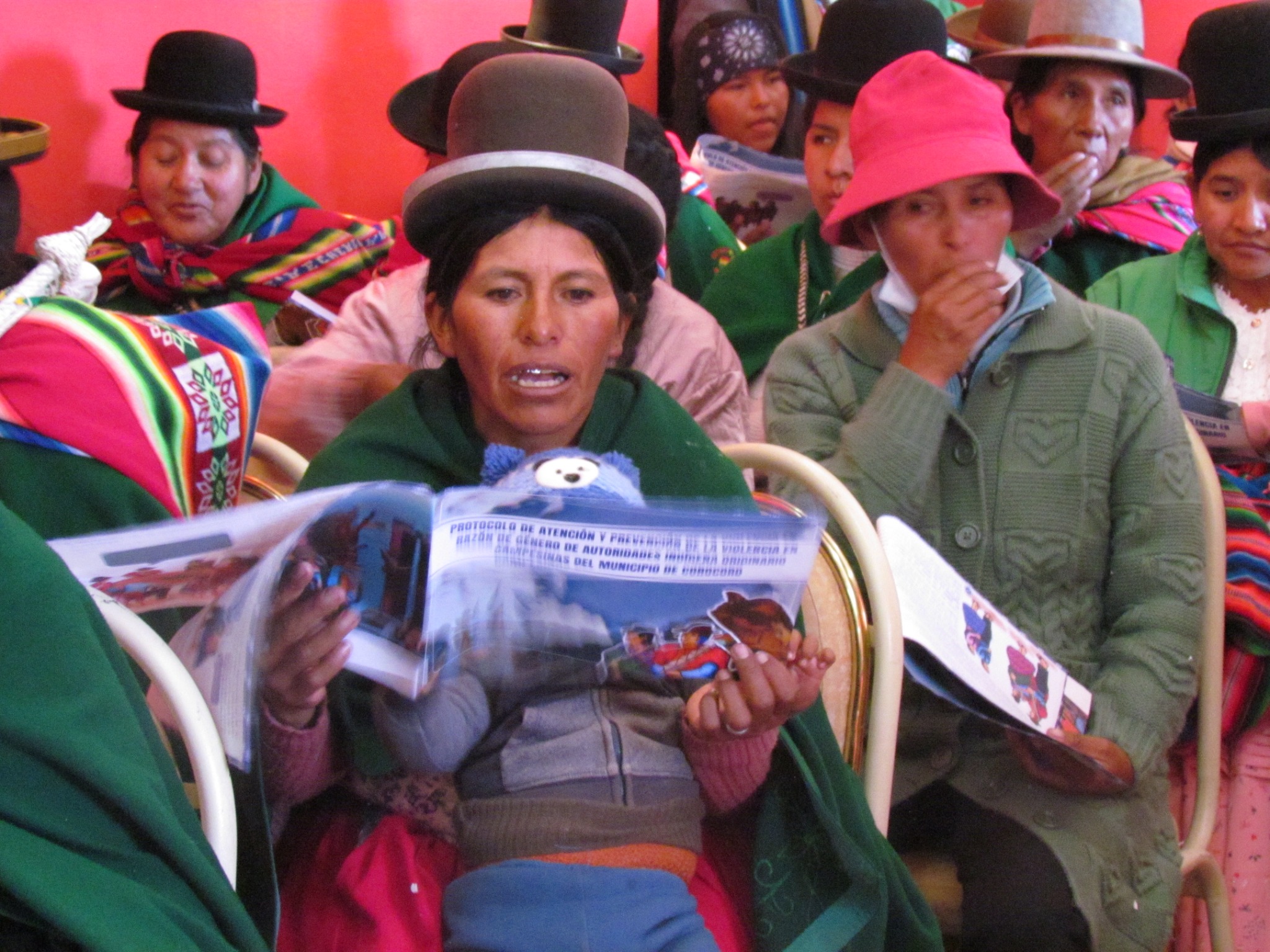 Mujeres trabajando por una vida libre de violencia